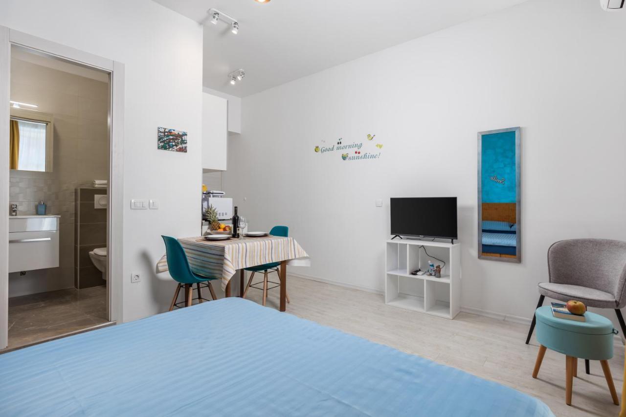 Studio Apartments Fran'S 里耶卡 外观 照片