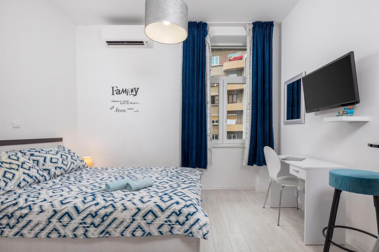 Studio Apartments Fran'S 里耶卡 外观 照片