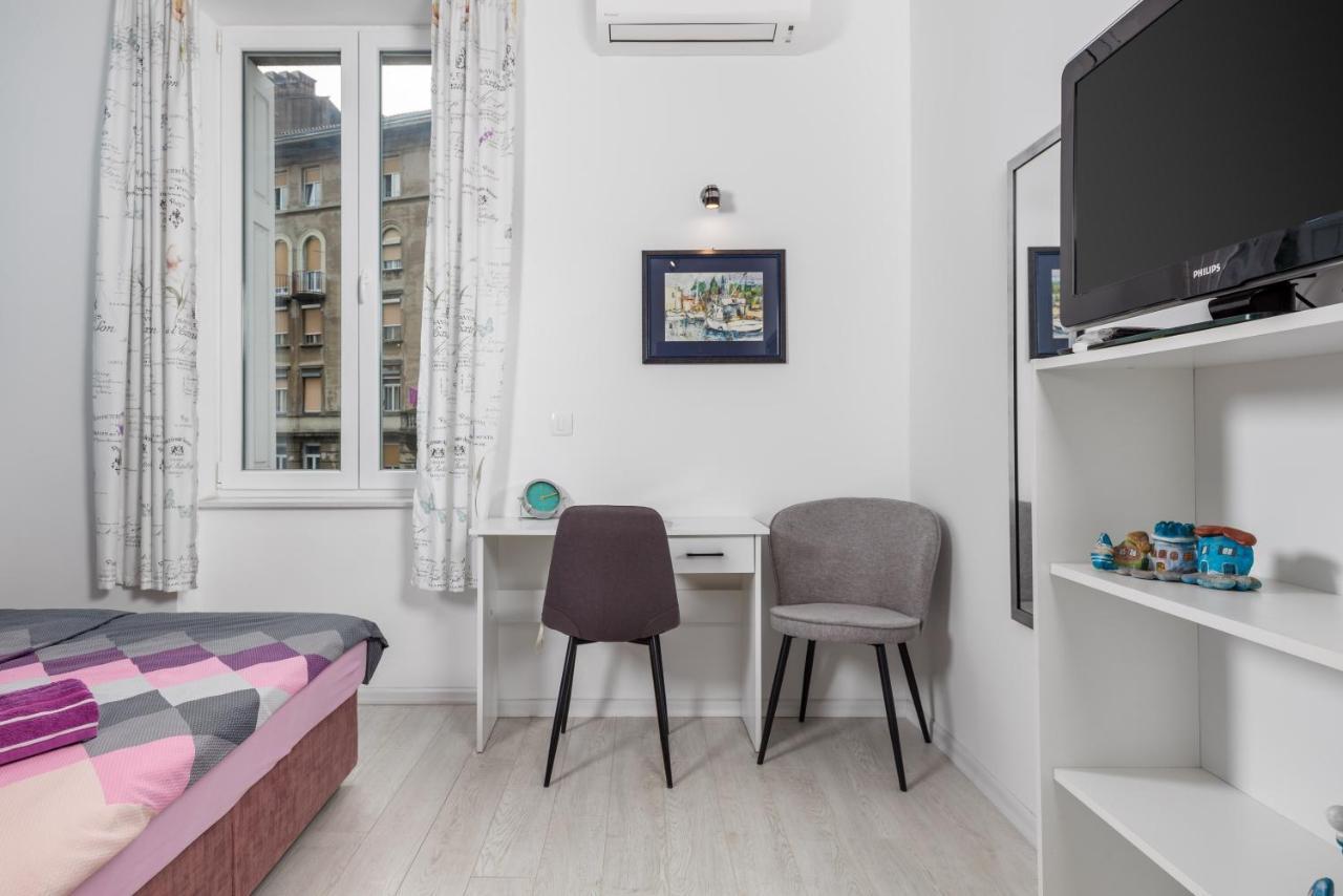 Studio Apartments Fran'S 里耶卡 外观 照片